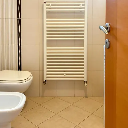 아파트 3 Bedroom Amazing In *